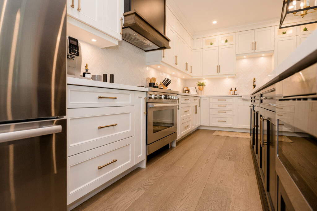 Kitchen Cabinet Costs in Ontario (2026 Update): Materials, Styles &#038; Budget Guide